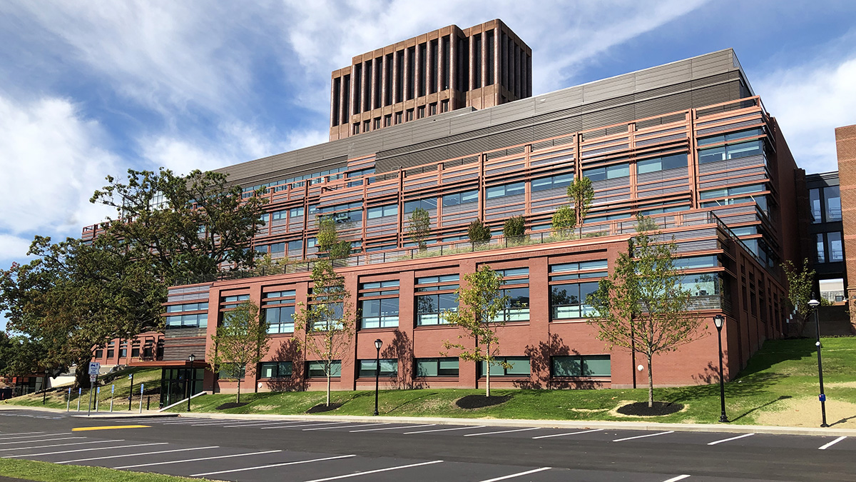 Exterior view of the Yale Science Building