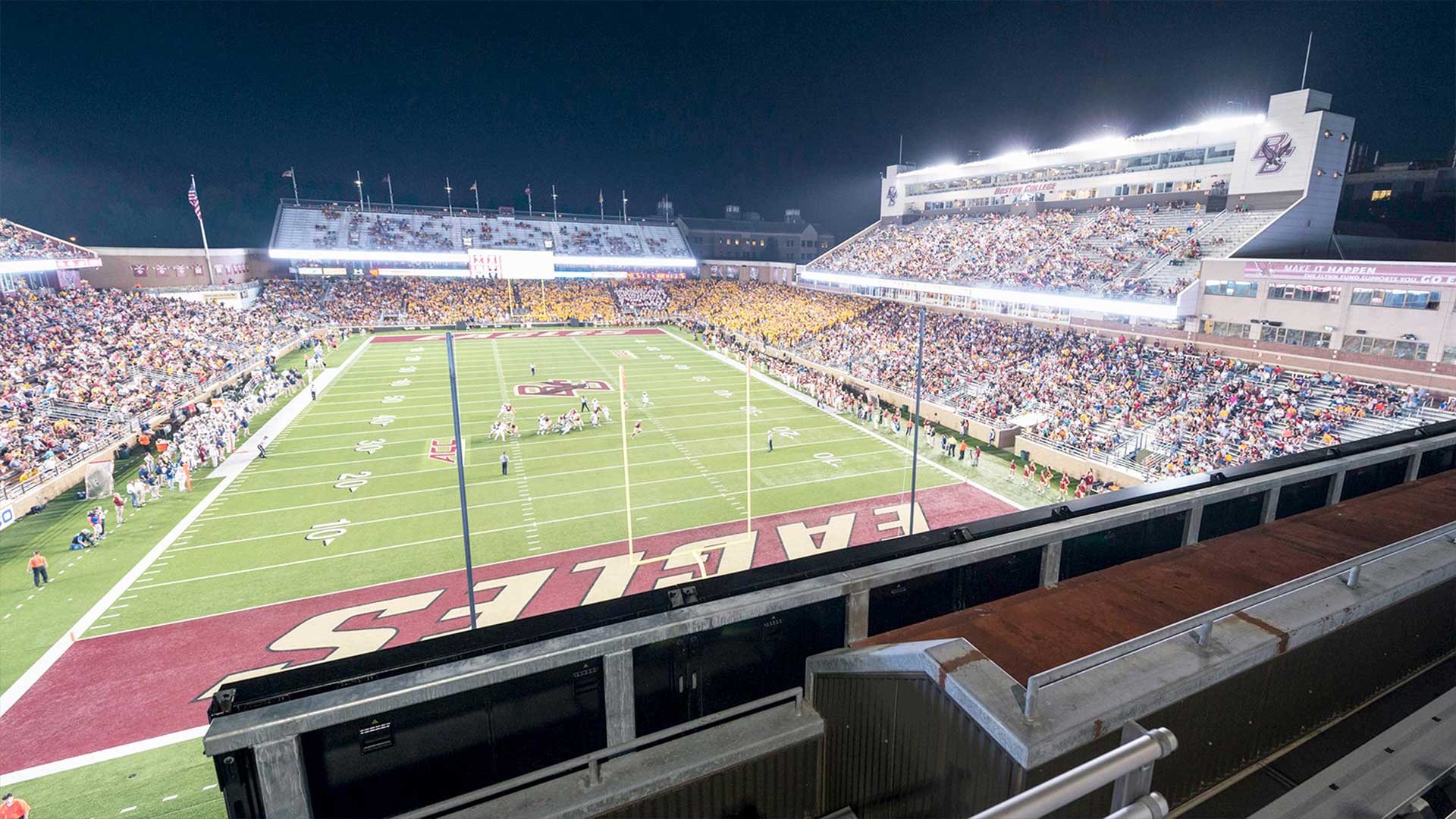 Structure Alumni Stadium